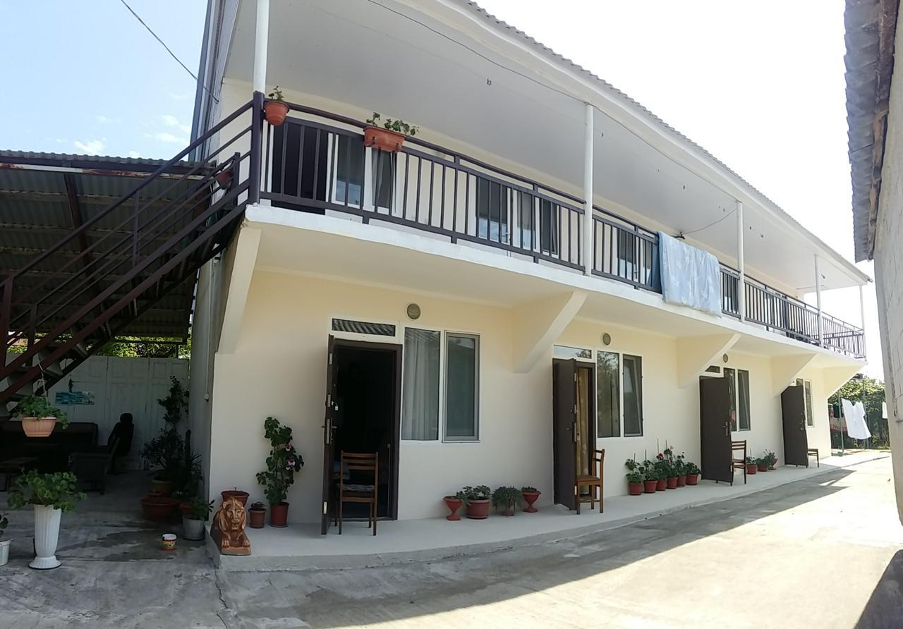 Alakhadze Sysanns Guest House المظهر الخارجي الصورة