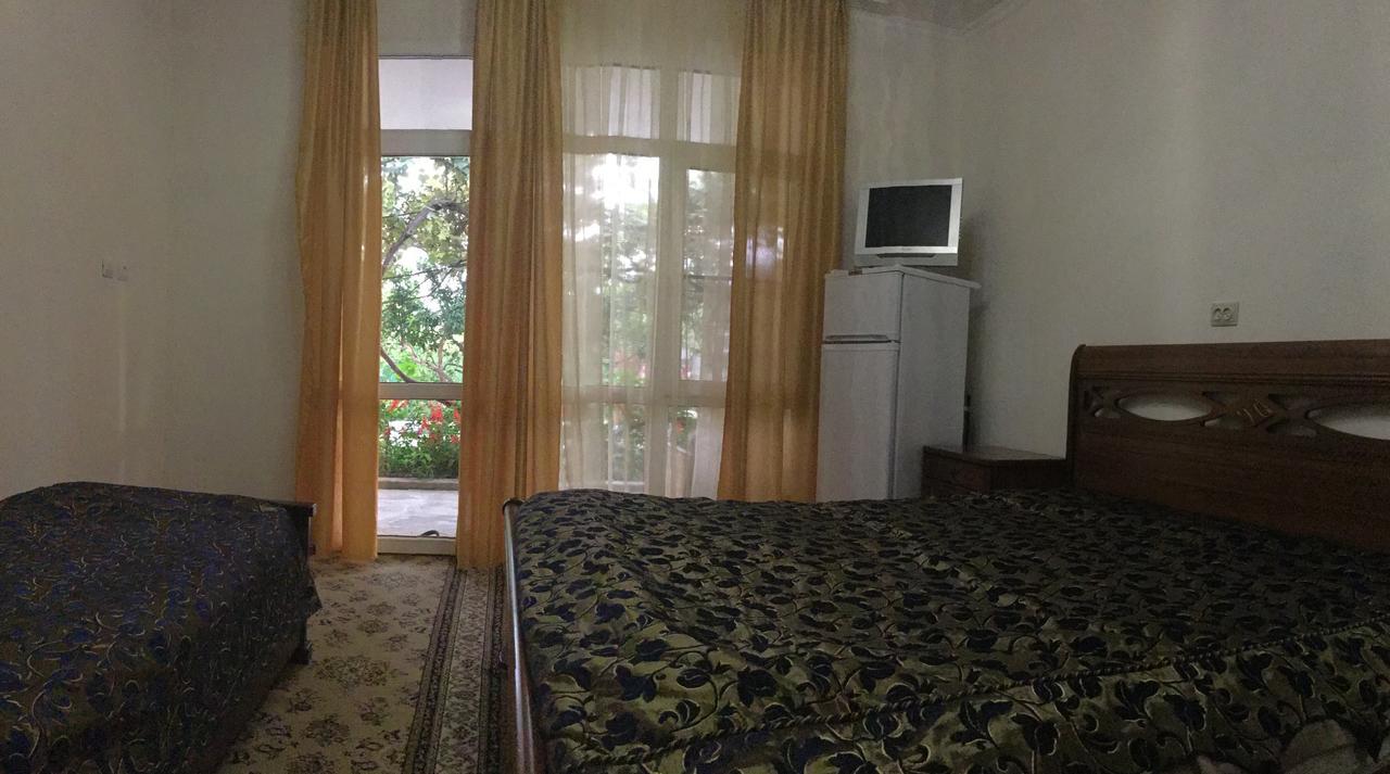 Alakhadze Sysanns Guest House المظهر الخارجي الصورة